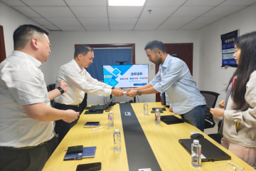 深入互信，同谋全球布局 娄底帝伯格茨缸套公司高层赴丽江造访比亚迪